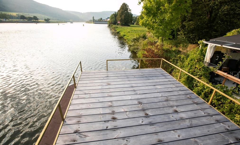 Hausboot im Vintage-Look - obere Terrasse