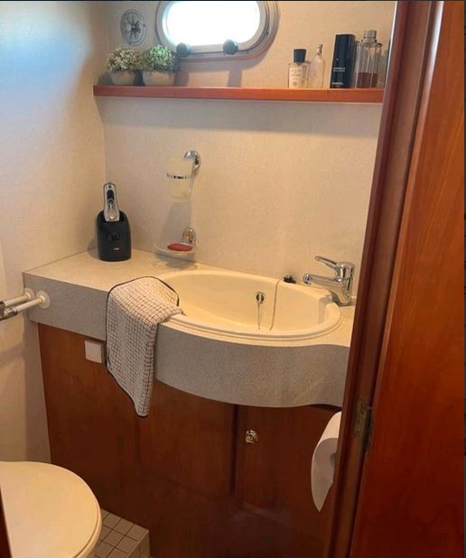 Linssen Yacht Grand Sturdy 410 AC von Mosel-Yachting - Toilette 1