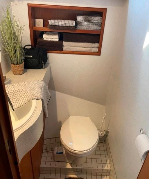 Linssen Yacht Grand Sturdy 410 AC von Mosel-Yachting - Toilette 2