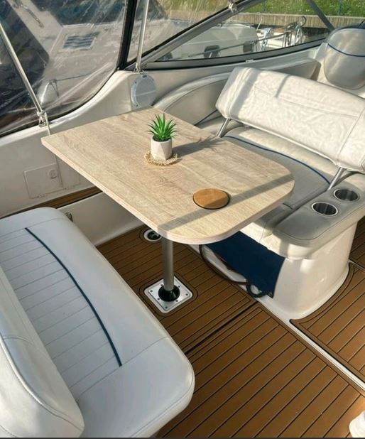Bayliner 245 Ciera Sunbridge Außensitzflächen unter der Persenning - zu kaufen über Mosel Yachting