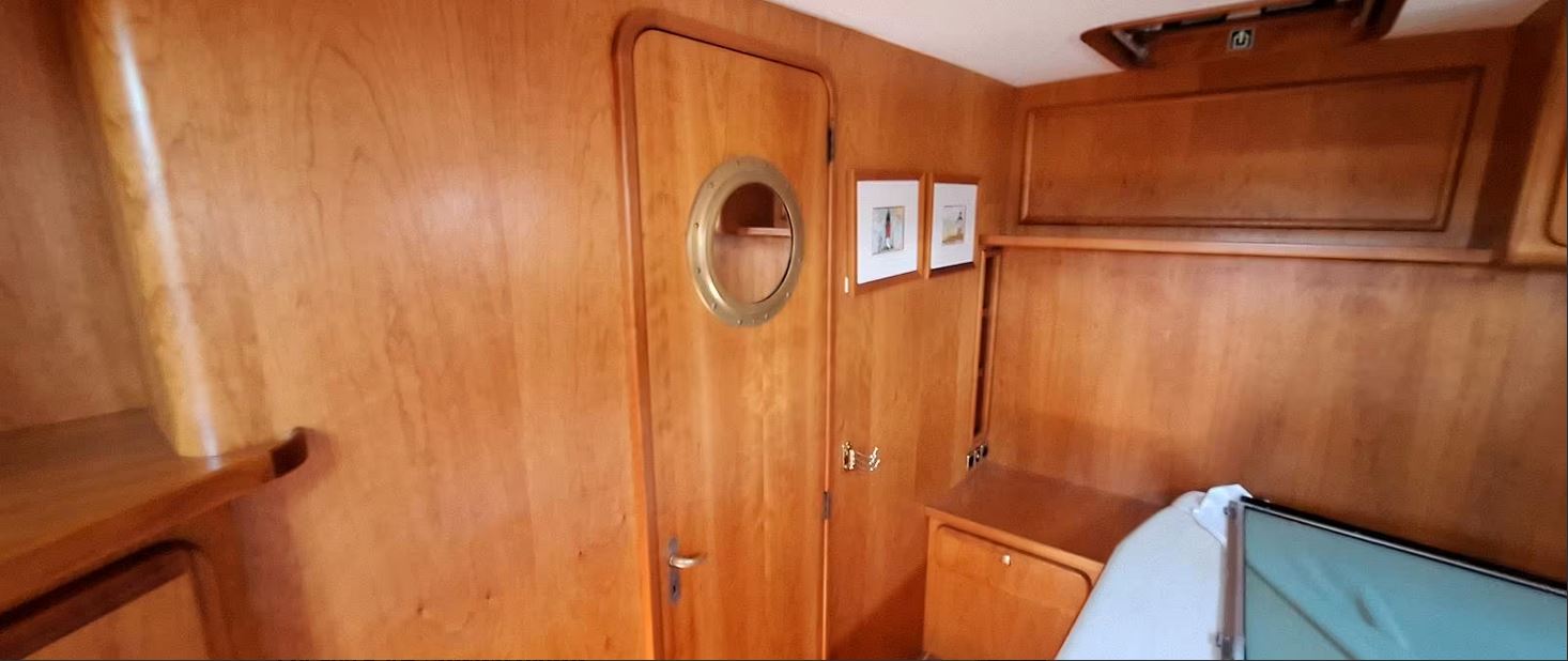 Linssen Grand Sturdy 380 AC bei Mosel-Yachting - Innenansicht Schlafkabine