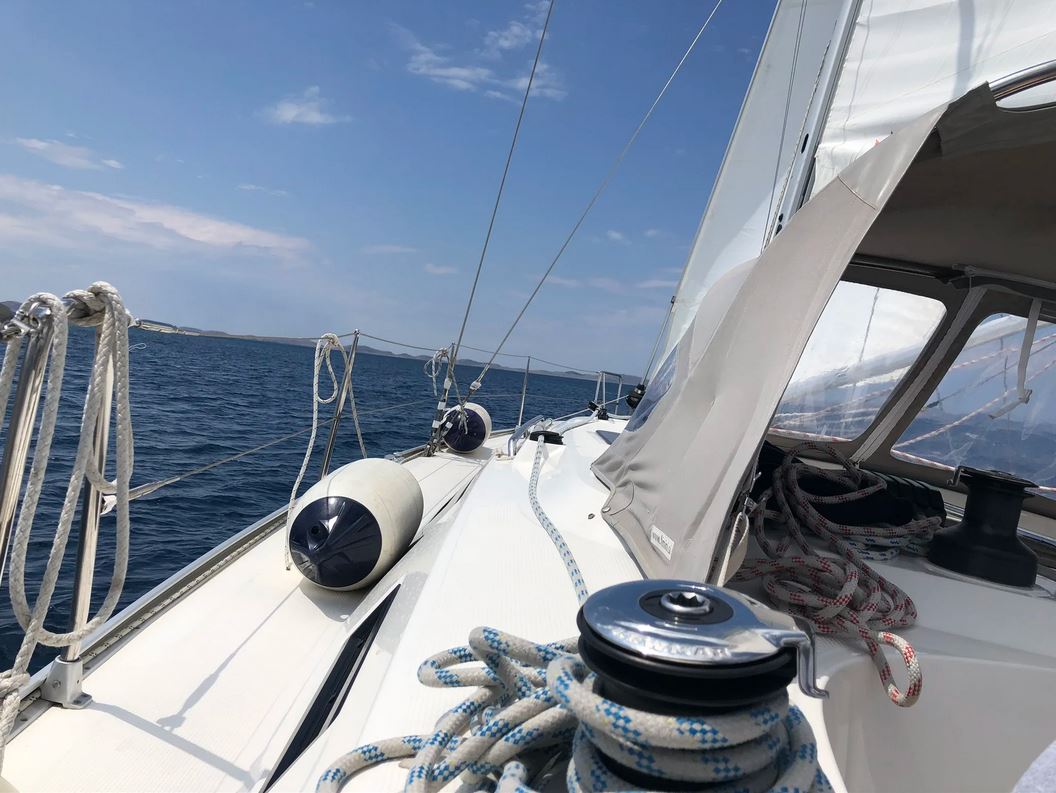 Segelyacht Vindoe 50SL mit Hardtop von 1974 bei Mosel Yachting - Sicht in Fahrtrichtung