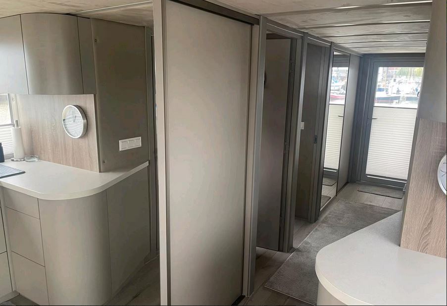 Luxboot Hausboot BT02 - Innenansicht Flur
