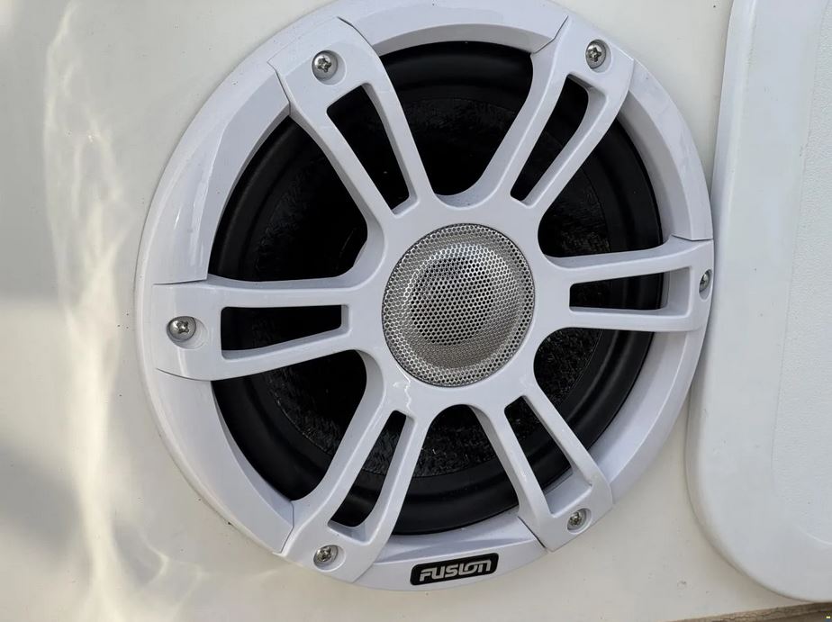 Gepflegtes Sportboot, gebrauchter Bowrider - Ansicht der Armaturen