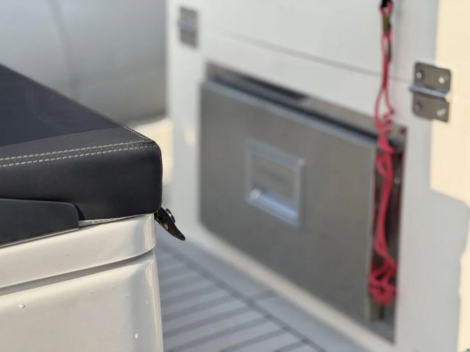 Vorführboot der Marke Scanner mit Bodenseezulassung ink. Trailer - Ansicht eines Details