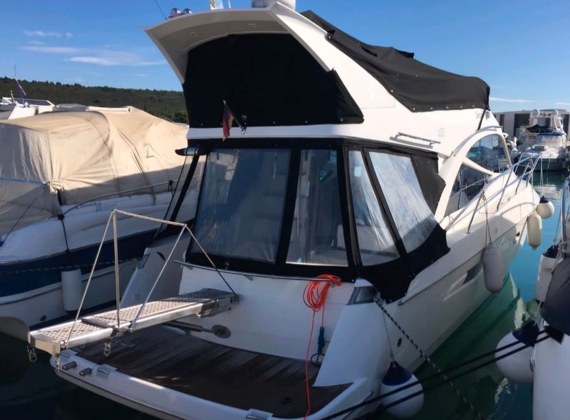 Galeon 390 Fly bei Mosel Yachting - Blick von Achtern auf das Boot