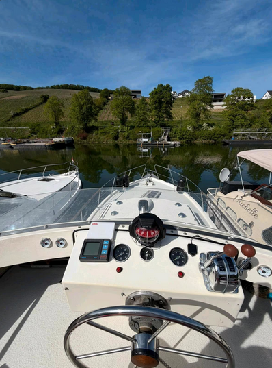 Motoryacht Condor Comtess 44 Fly - Blick oben von der Fly