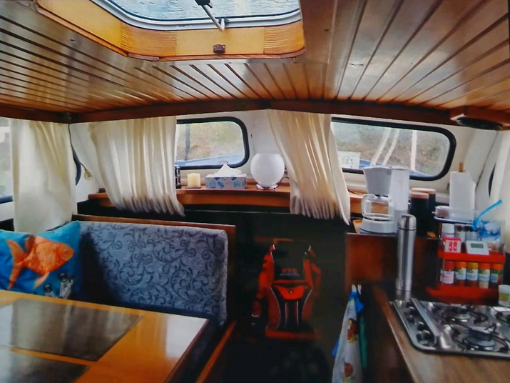 Motoryacht Rio Kruiser - Blick ins Bootsinnere