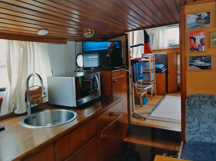 Motoryacht Rio Kruiser - Blick in die große Pantry