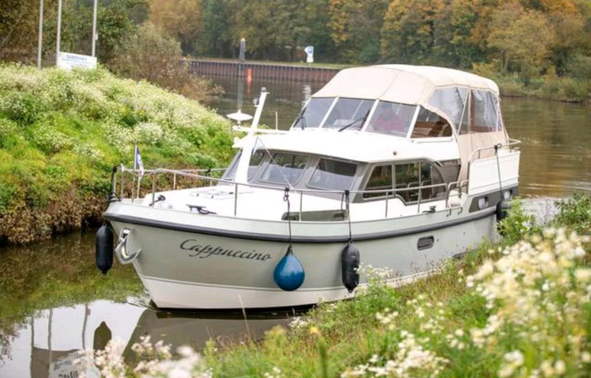Linssen Grand Sturdy 35 SL AC - hier ein Blick von vorne