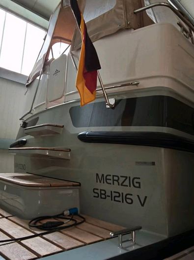 Linssen Grand Sturdy 35 SL AC - hier ein Blick auf den Badeplattform am Heck