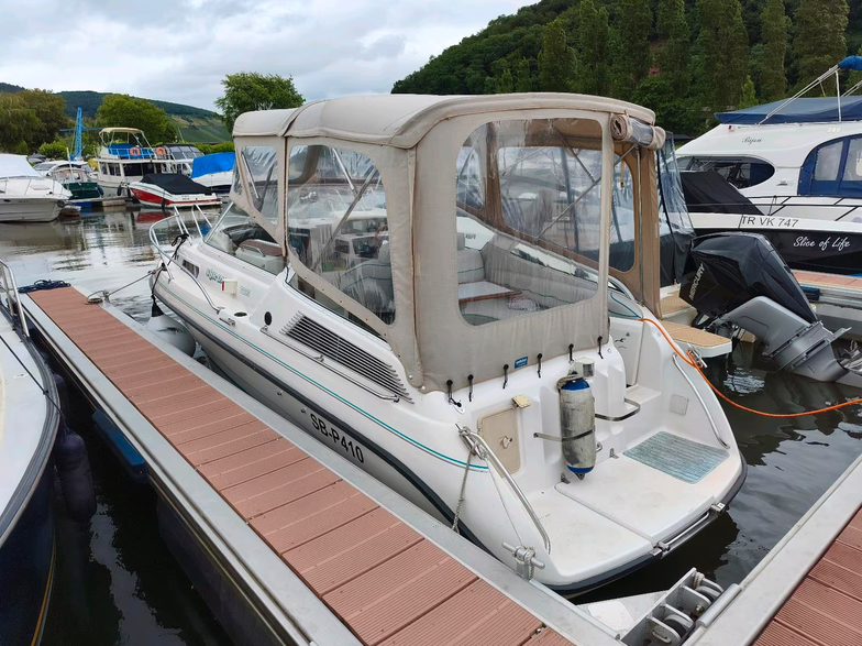 Motoryacht Nordan 7800 - Blick von achtern auf die Yacht